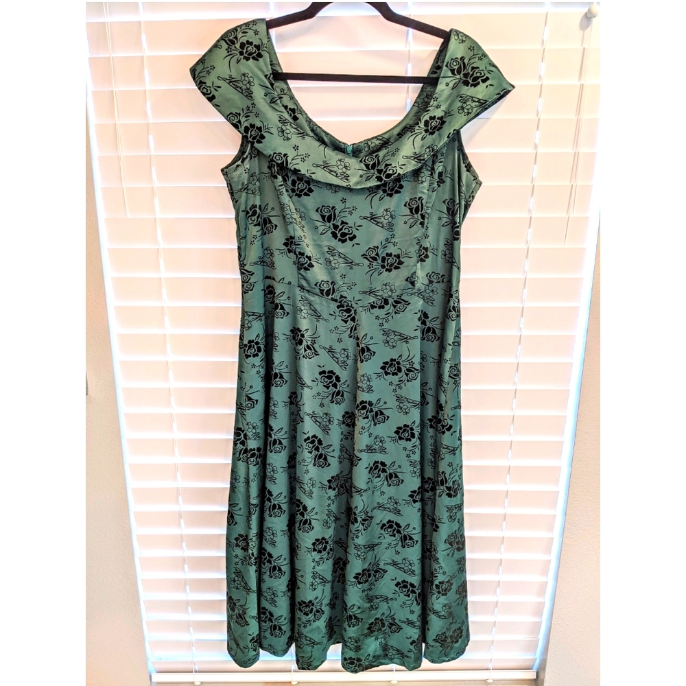 Vintage Design Velvet Dress